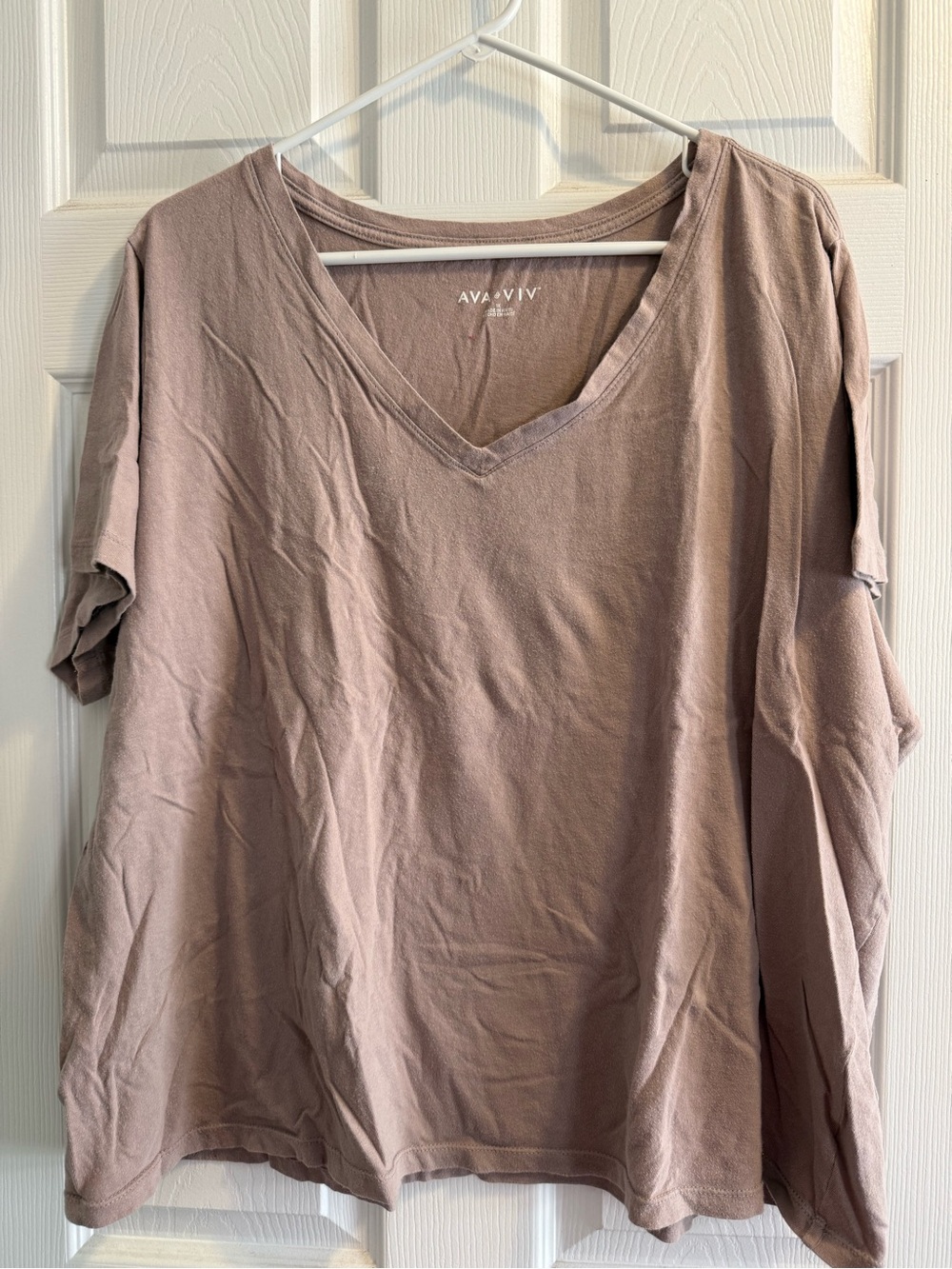 Ava & Viv Dusty Mauve V-Neck Short Sleeve Top